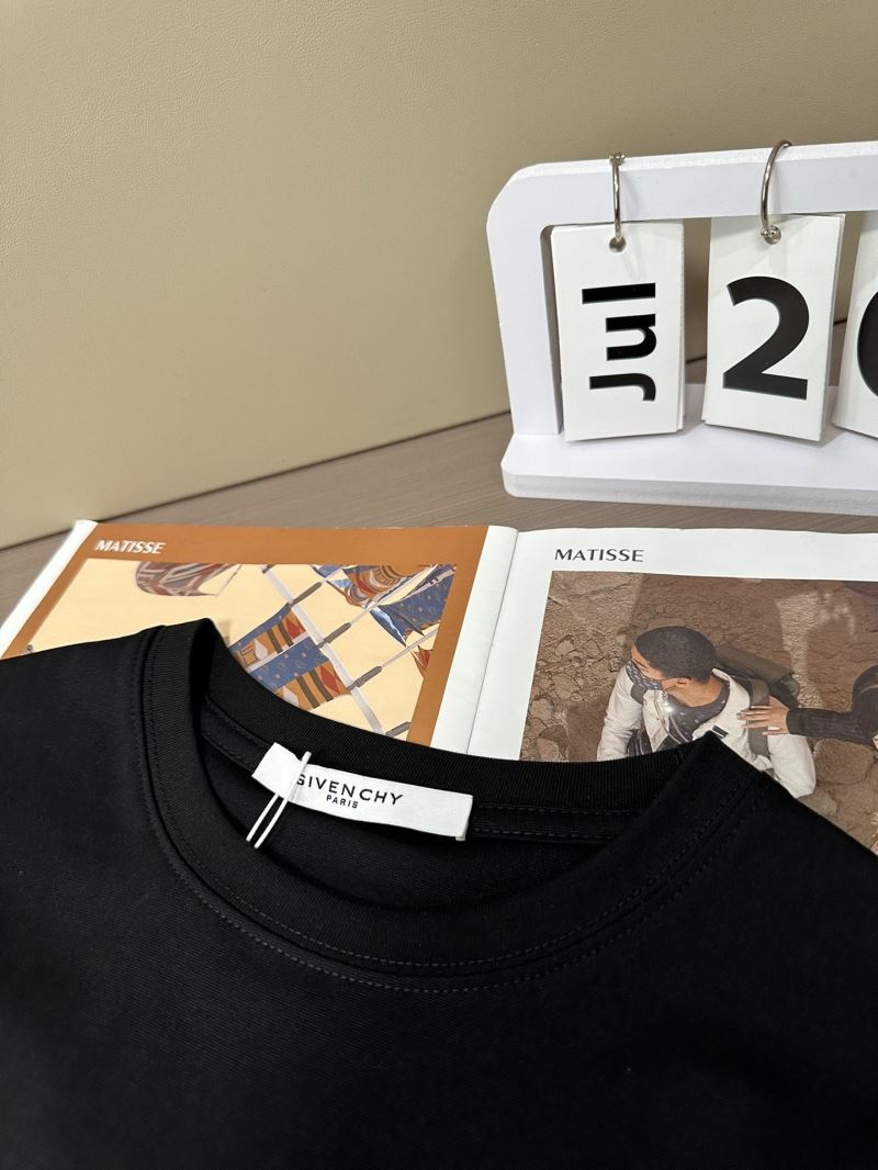 Givenchy T-Shirts